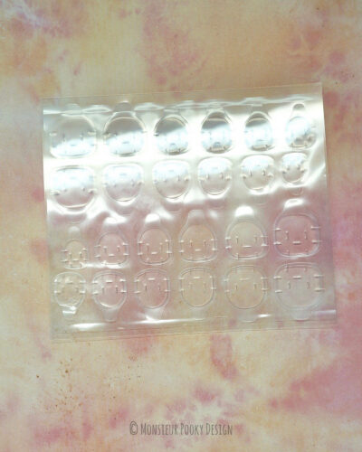 Adhesive tabs || Press on nails